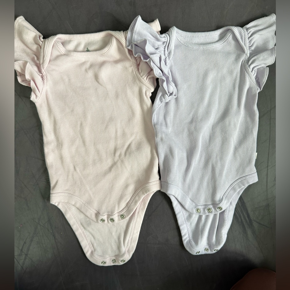 Baby gap spring body suits